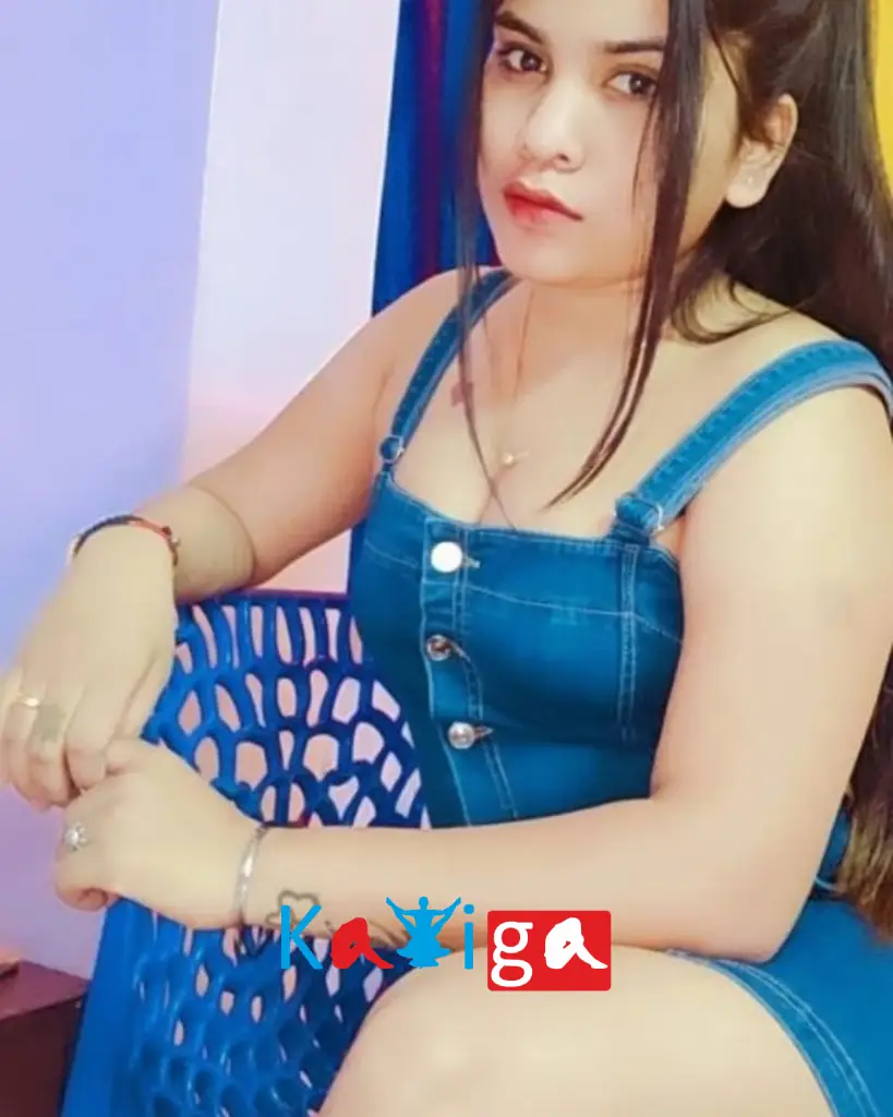 Sonam Das busty call girl